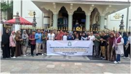 DOSEN FEBI LAKUKAN KEGIATAN PENGABDIAN DI KAWASAN MASJID SULTAN SINGAPURA