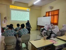 REKOGNISI DOSEN FEBI UIN K.H. ABDURRAHMAN WAHID SEBAGAI GURU TAMU DI SMA IT ASSALAM PEKALONGAN