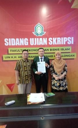 MAHASISWA FEBI UIN K.H. ABDURRAHMAN WAHID PEKALONGAN TEMPUH JALUR KELULUSAN MELALUI PUBLIKASI ILMIAH DI JURNAL SINTA 2