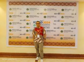 DOSEN FEBI PRESENTASIKAN PAPER HASIL RISET DALAM INTERNATIONAL CONFERENCE DI MANADO