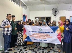 Kegiatan Pengabdian Kepada Masyarakat (PKM) Internasional Dosen Dan Mahasiswa Prodi Ekonomi Syariah Di Malaysia