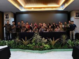 DOSEN FEBI UIN GUS DUR JADI NARASUMBER FGD METODOLOGI PENGABDIAN KEPADA MASYARAKAT: PENGUATAN MUTU TRIDHARMA UNTUK MENDUKUNG AKREDITASI UNGGUL